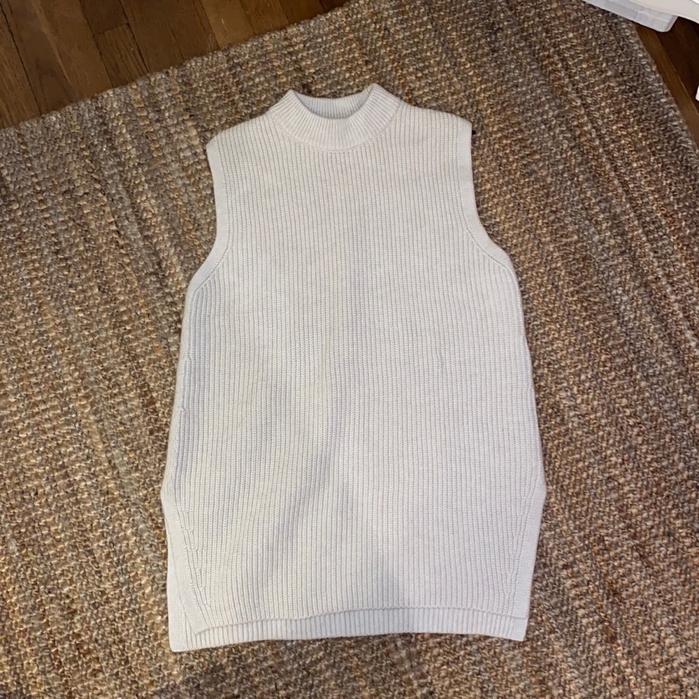 cozy H&M sweater vest